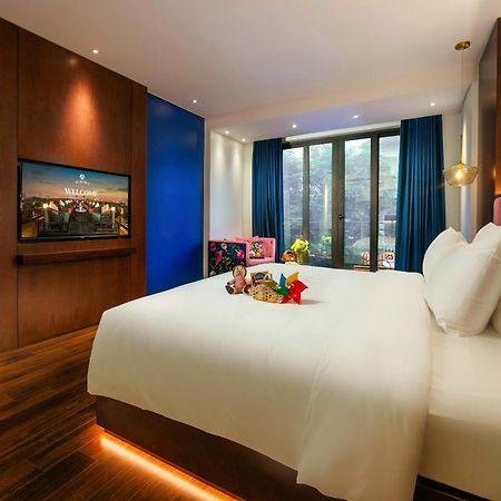 Aurora Central Hanoi Hotel エクステリア 写真
